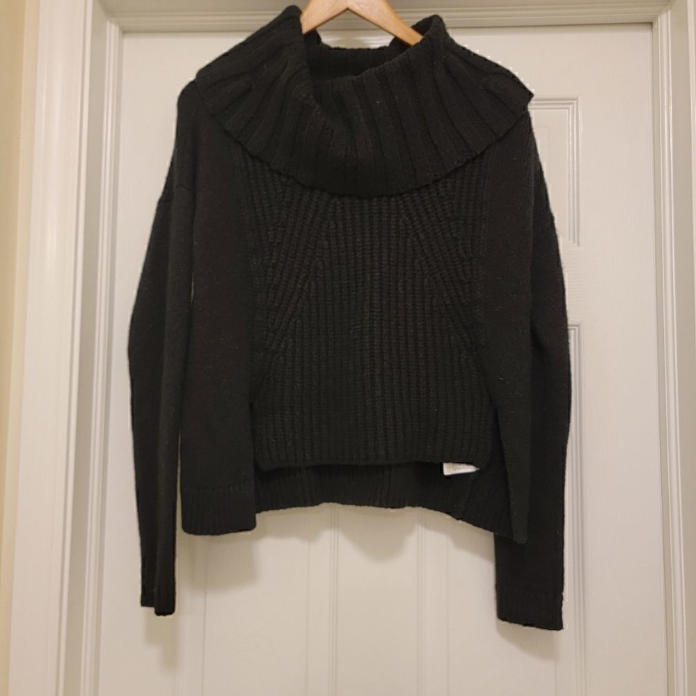 Express Chunky Cowl Neck Sweater oversized  black wool blend size XS